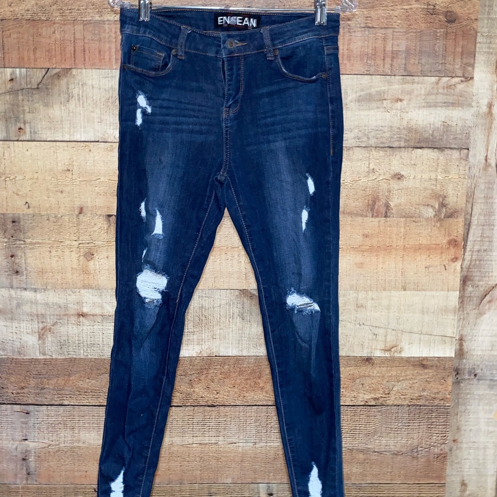 Women's Blue Distressed Jeans size 7